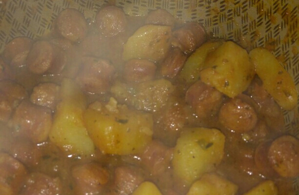 Ensopado de linguiça com batata