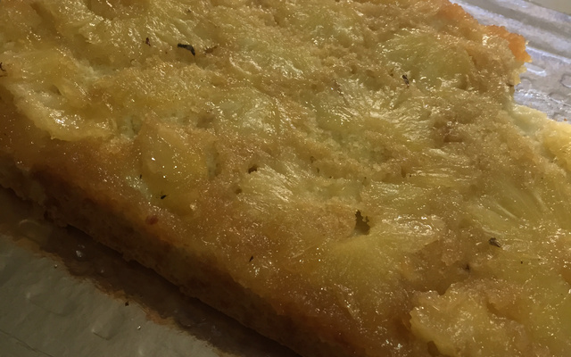 Bolo de Abacaxi Caramelado 