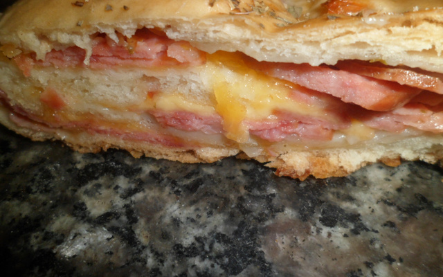 Rocambole salgado da tia Maria