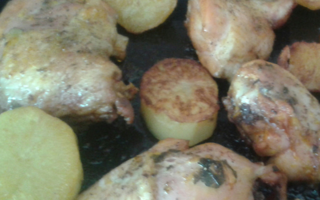 Frango assado pega marido