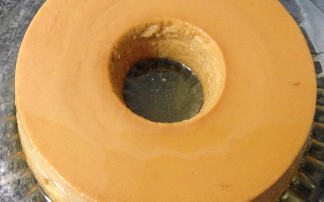 Pudim de doce de leite de panela