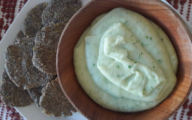 Purê de inhame com cebolinha