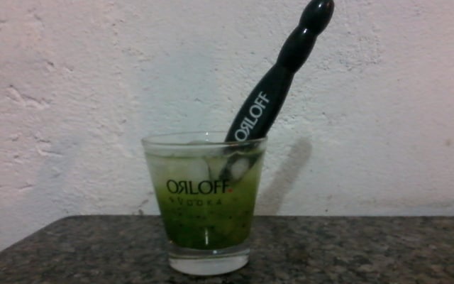 Caipirinha de kiwi