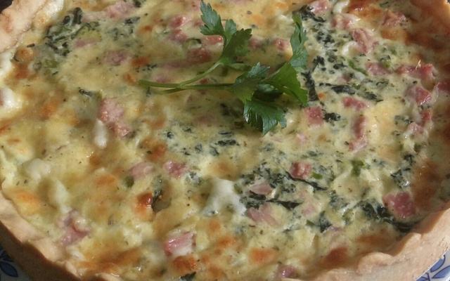 Quiche de espinafre e mussarela
