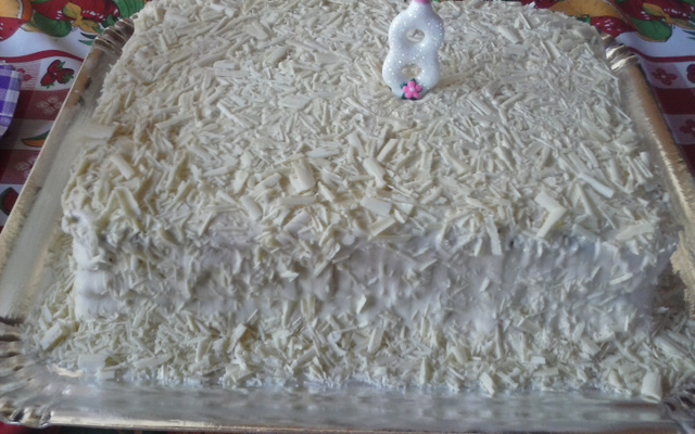 Bolo de maracujá trufado