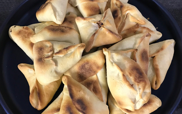 Esfiha da Tia Nenê - fácil - fácil