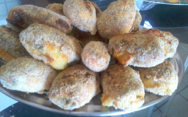 Bolinho de macaxeira com frango