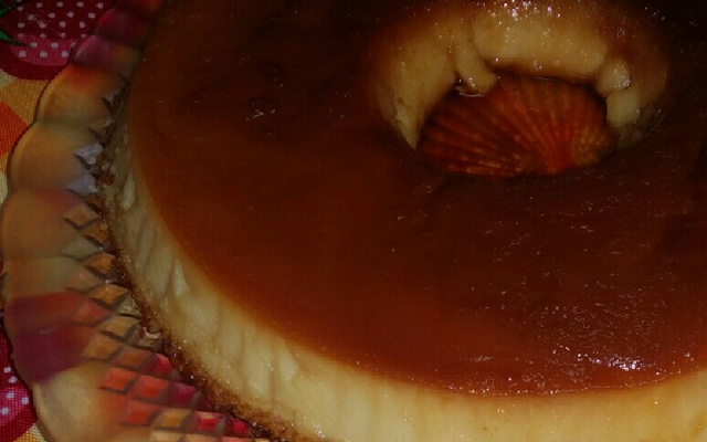 Pudim simples de leite