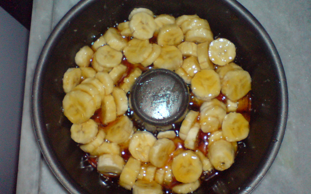 Pudim de bananas carameladas