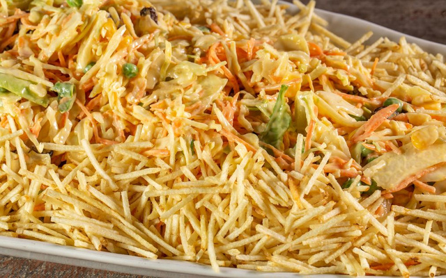 Salpicão de frango (sem uva passa e maçã)