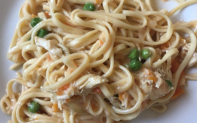 Macarrão ao molho branco