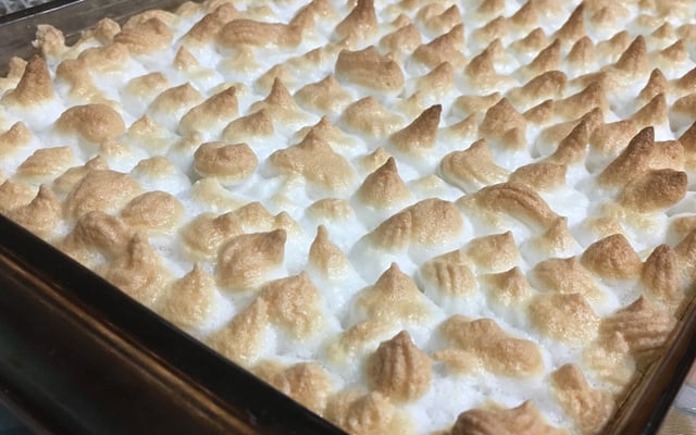 Doce de maçã com açúcar e canela