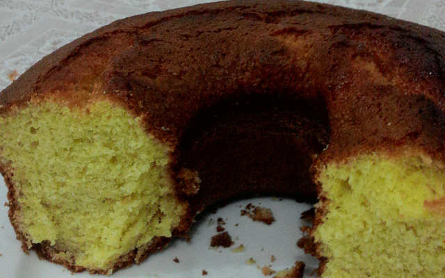 Bolo de laranja inteira