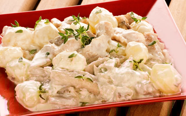 Iscas de peixe com batatas