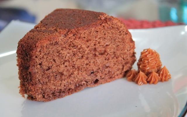 Bolo de chocolate com iogurte de liquidificador