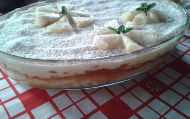 Bolo abacaxi de forma