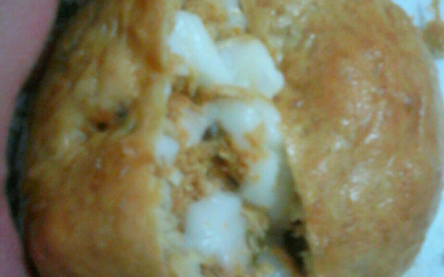 Pãozinho de batata recheado com frango e catupiry