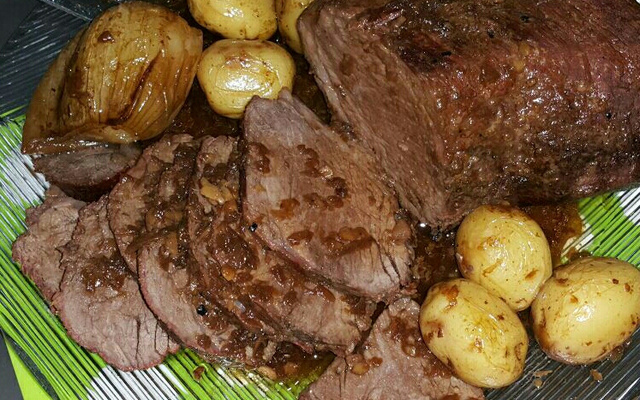 Picanha no forno com molho de cerveja