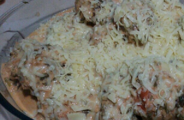 Almôndegas ao Molho de Tomate Cremoso