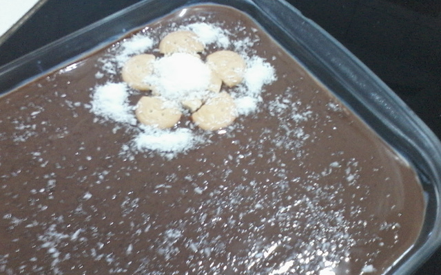 Pavê de coco com cobertura de chocolate