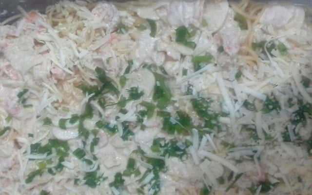 Massa ao molho de camarão e vinho branco