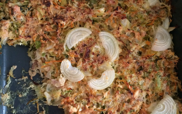 torta capixaba  de sardinha e repolho muito facil