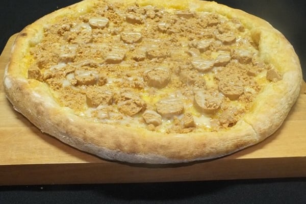 Pizza de paçoca cremosa