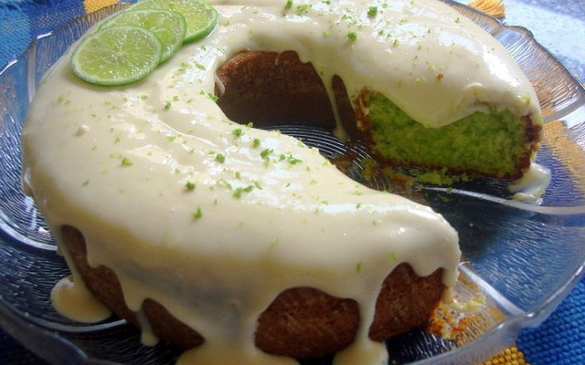 Bolo de limão