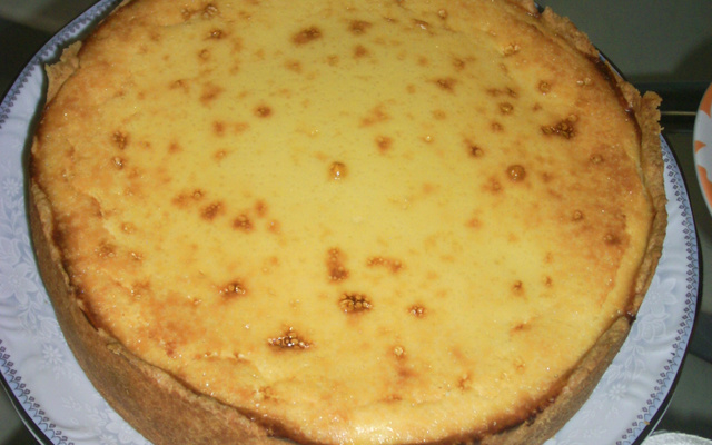 Torta de goiabada com ricota