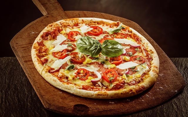 Pizza sem glúten, sem lactose, rápida e saborosa