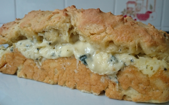 Pão de Gorgonzola