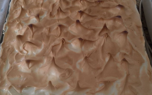 Delícia de banana com suspiro