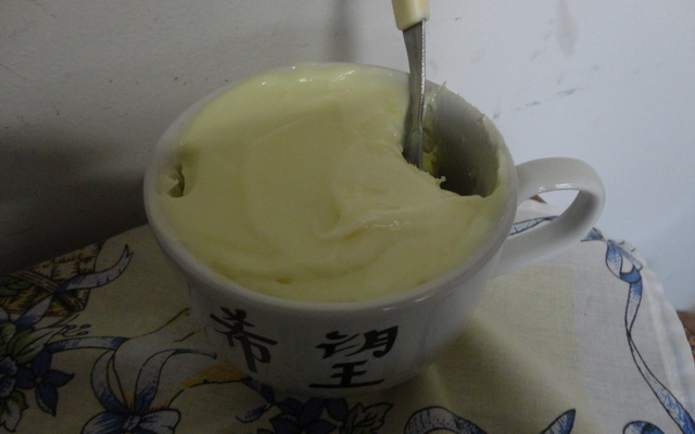 Bolo de limão de caneca