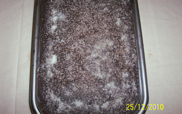 Pavê olho de sogra com calda de chocolate