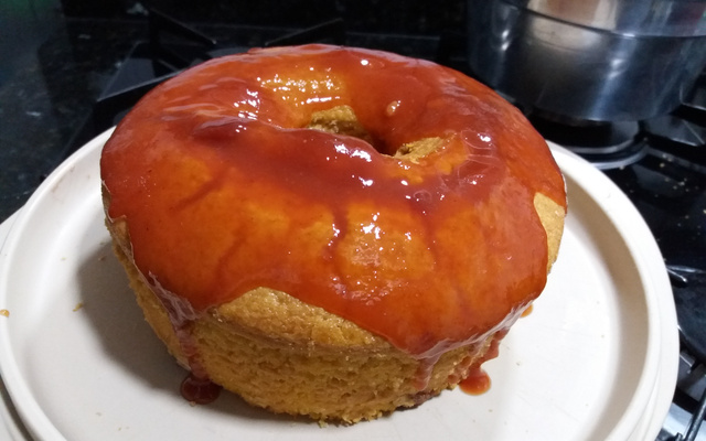 Bolo de fubá com goiabada econômico
