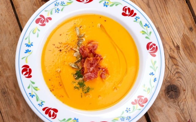 Creme de abóbora com carne seca