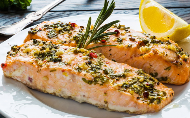 Filé de salmão ao forno facílimo