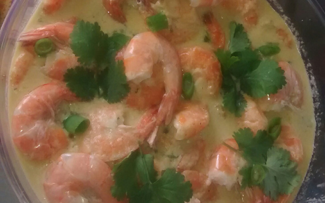 Camarão no creme de coco