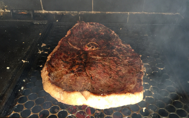 Bife capitão ou bife dos Flintstones