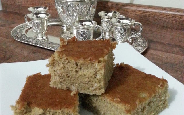 Bolo de inhame, fubá e coco