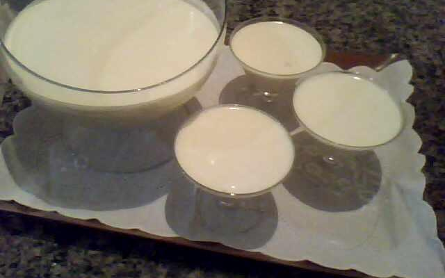 Falsa mousse de chocolate branco