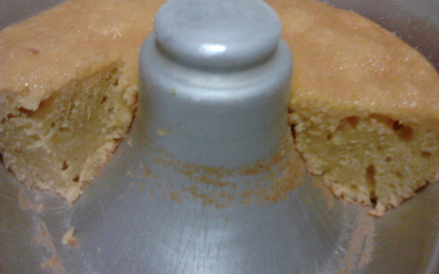 Bolo de cenoura com laranja de liquidificador
