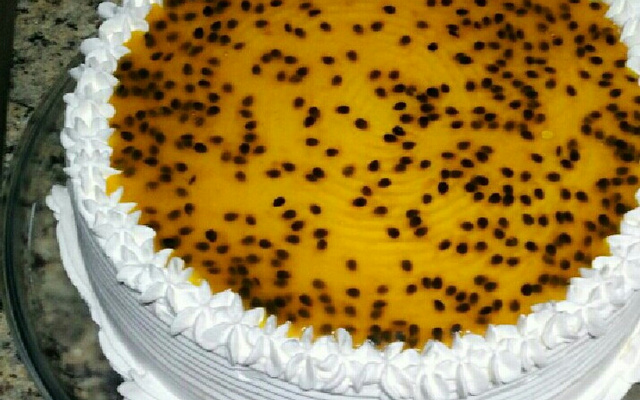 Torta de maracujá com chocolate branco