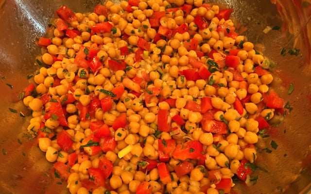 Salada de grão de bico