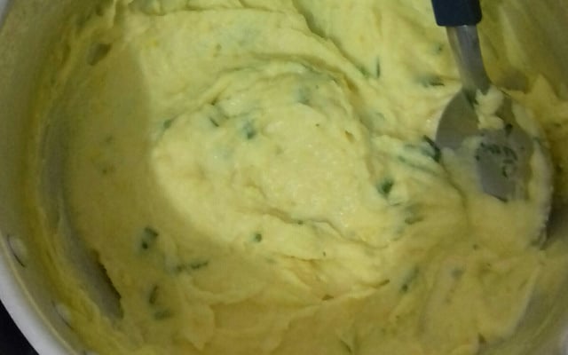 Pure de mandioquinha com creme de leite