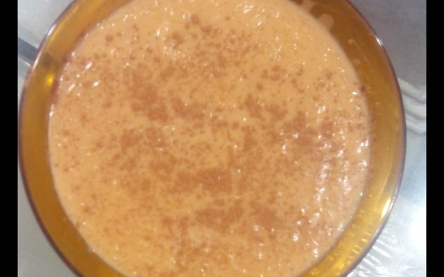 Arroz doce com açúcar queimado