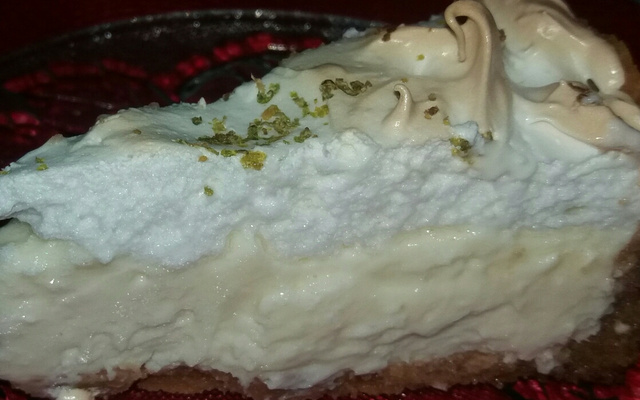 Torta de limão com suspiro