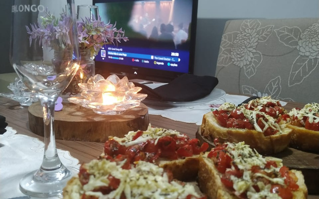 Bruschetta de tomate cereja