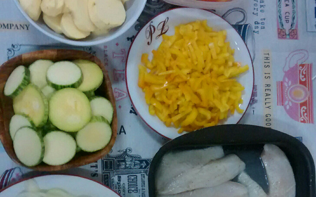 Filé de tilápia com legumes