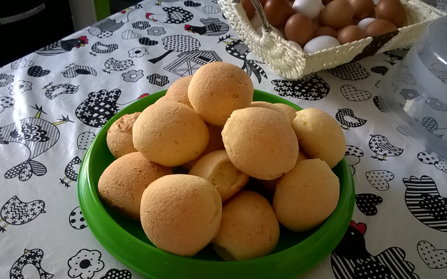 Pão de queijo fácil